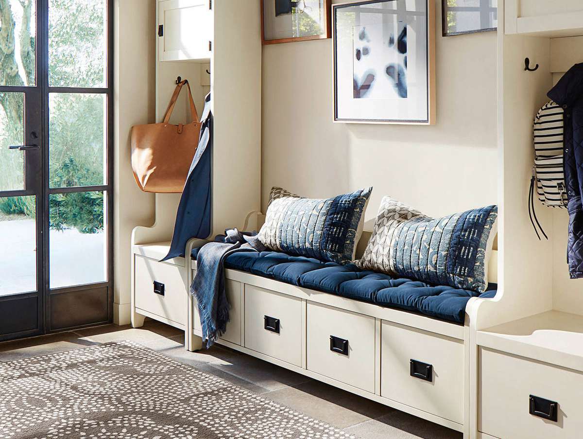 entryway ideas first impression 36f598c1bc8140a8ac4e39da237295fb - Revamp Your Hallway: Design Tips & Expert Solutions