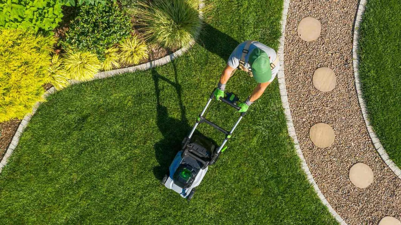 Lawn Care Pricing Chart [2023 Data]