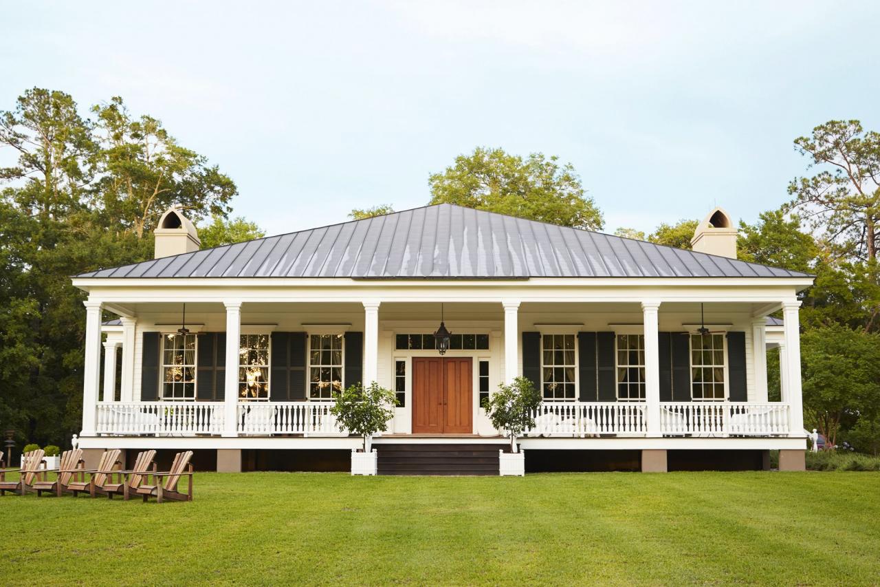 Tour a South Carolina Home Designed by Amelia Handegan